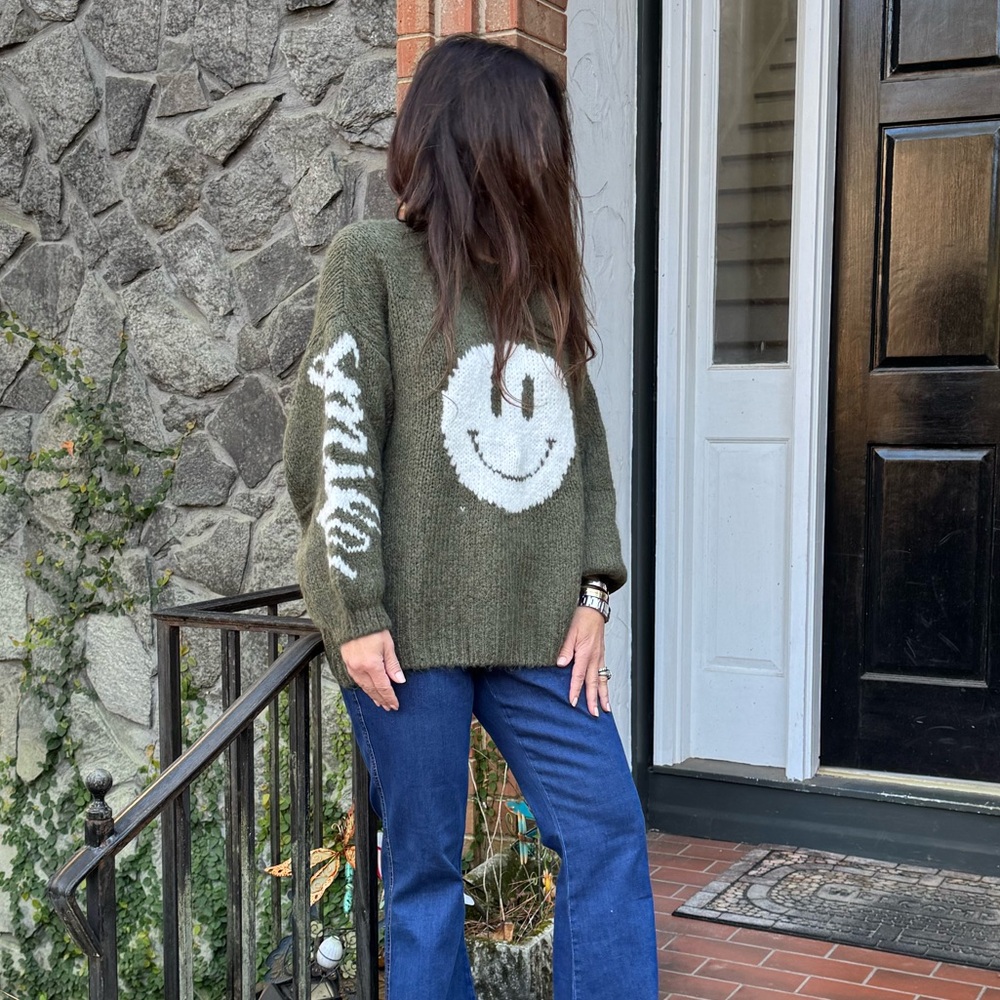 MADE IN ITALY OVERSIZED SMILE FABULOUS SWEATER